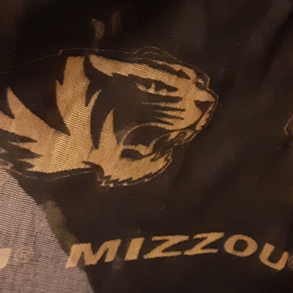 IPG Missouri MIZZOU TIGERS black gold infinity scarf Sheer One Size New w/ tags - Picture 2 of 8